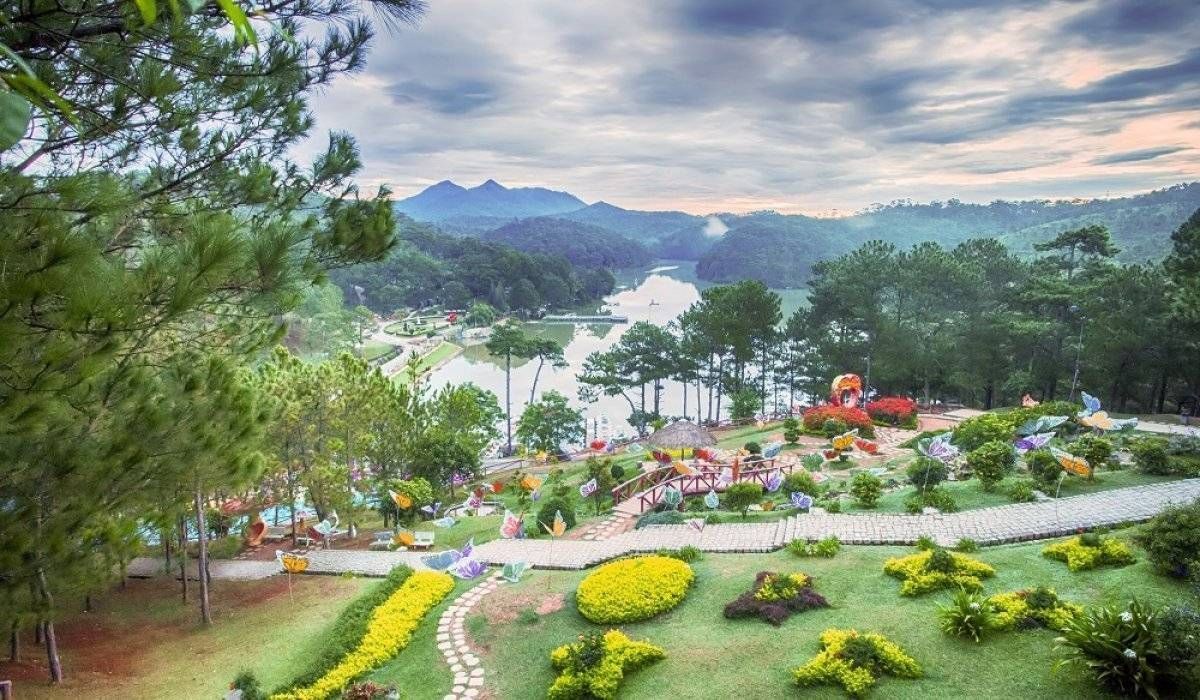 thung-lung-tinh-yeu-diem-du-lich-lang-man-cho-nhung-cap-doi-yeu-nhau