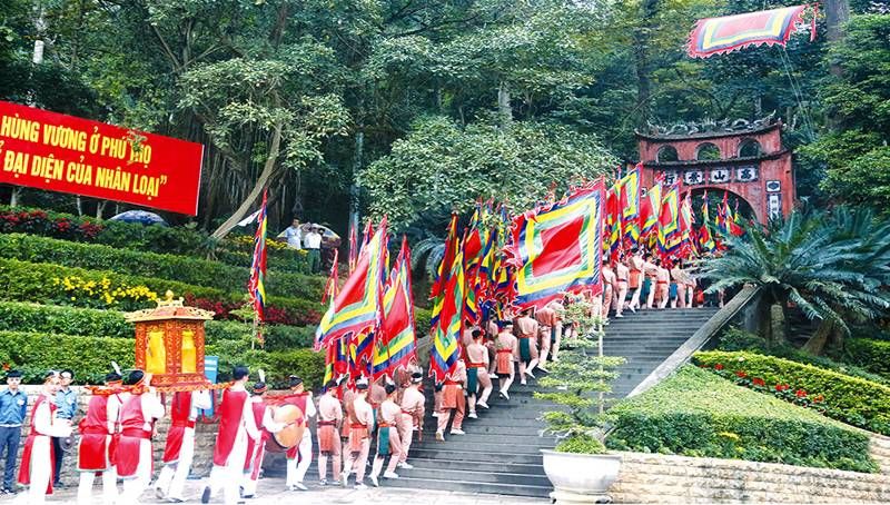 den-hung-diem-den-tam-linh-ngay-gio-to-hang-nam